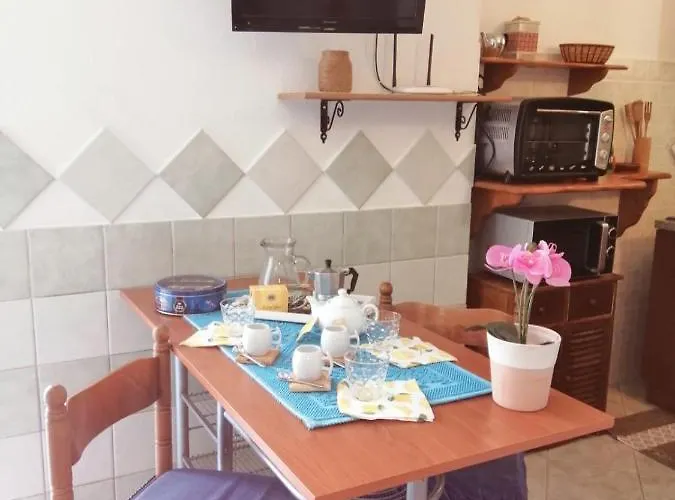 Le Conchiglie E Le Stelle Marine Cala Gonone