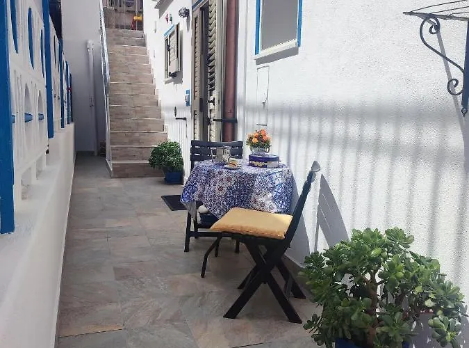 Le Conchiglie E Le Stelle Marine Cala Gonone